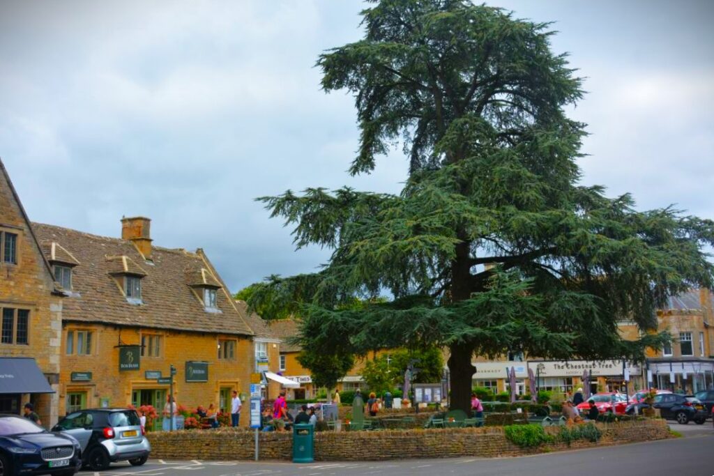 City scene Downtown Bourton-On-The-Water