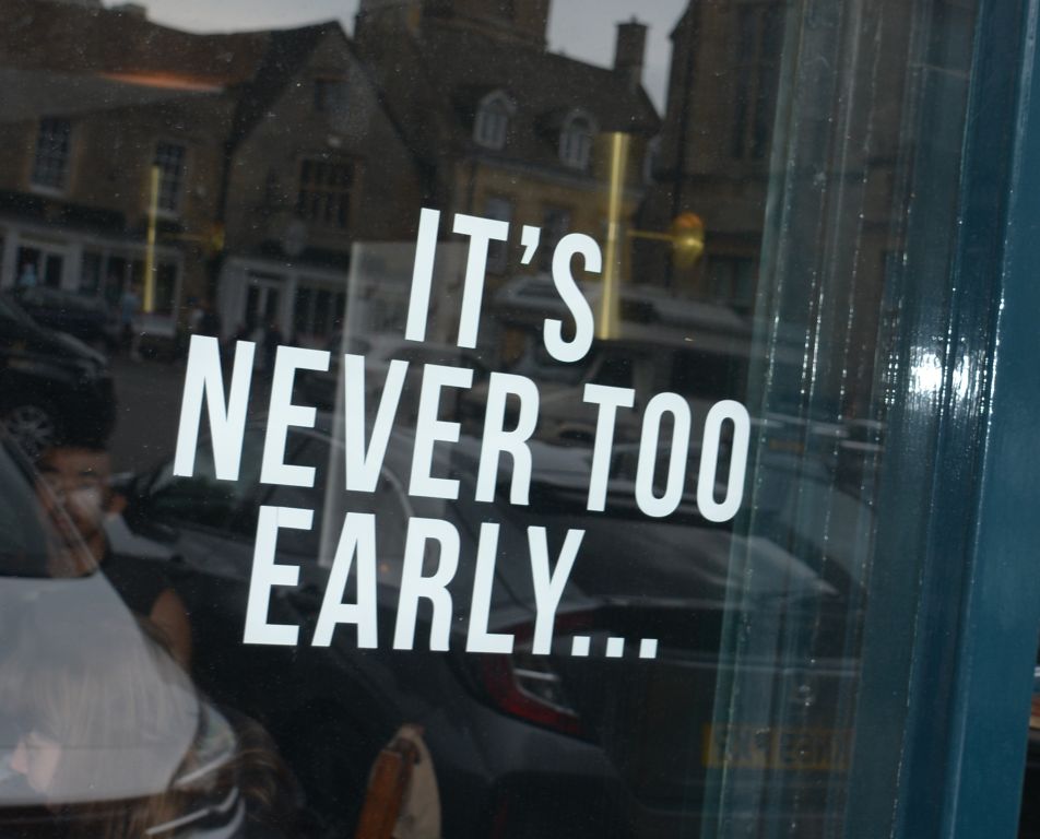 Store sign Stow-On-The-Wold Cotswolds
